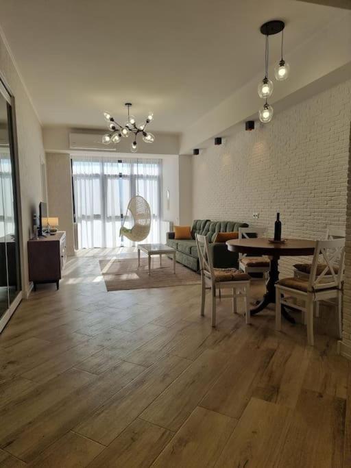 Morkinali Apartment Tbilisi Bagian luar foto